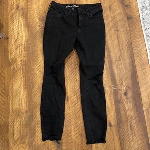 Universal thread. Brand new. Distressed black skinny jeans.